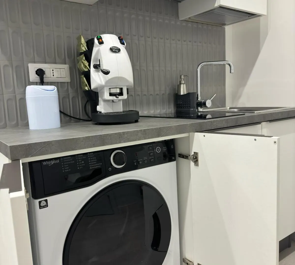 Apartment Clio Guest House Ercolano Italy